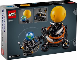 LEGO® Technic Planeta Ziemia i Księżyc na orbicie 42179