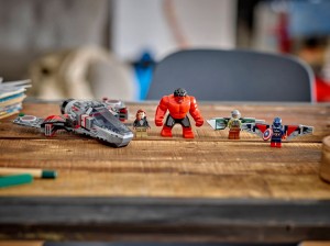 LEGO MARVEL 76292 Kapitan Ameryka kontra Czerwony Hulk — bitwa