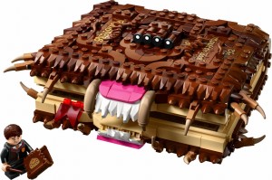 LEGO® Harry Potter™ Potworna księga potworów z zębami 76449