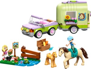 LEGO® Friends Przyczepa z koniem i źrebaczkiem 42695
