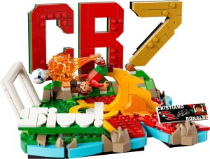 LEGO® Editions Cristiano Ronaldo — piłkarskie momenty 43012